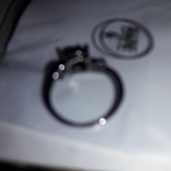 SOLD NWOT Luxury Round Black Gem Wedding Ring SZ6 - Picture 4 of 8